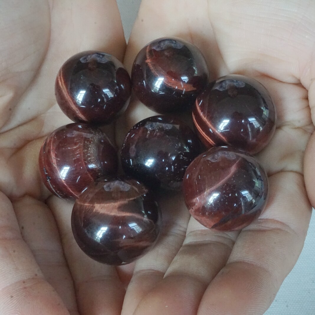 2.2LB 42Pcs Natural Red Tiger Eye Quartz Crystal Sphere Ball Healing 24-26mm