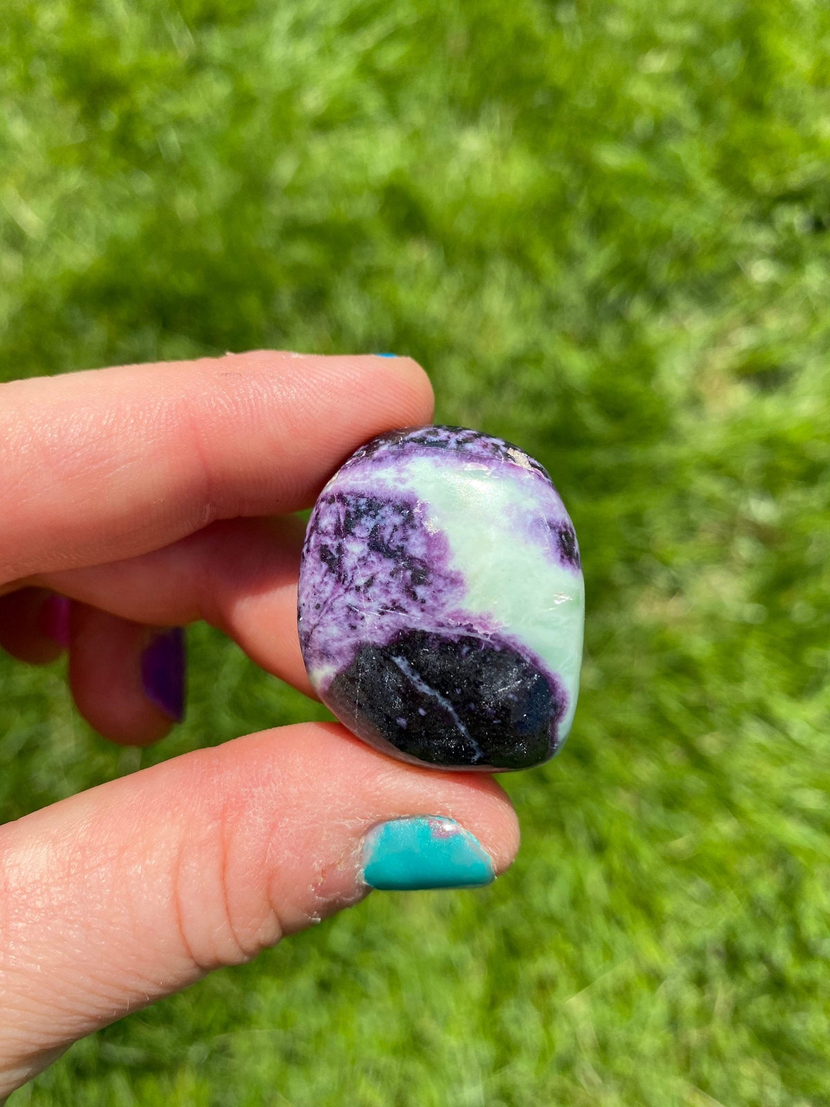 Kammererite Tumbled Stone – Natural Kammererite Crystal from Turkey, Rare Stone