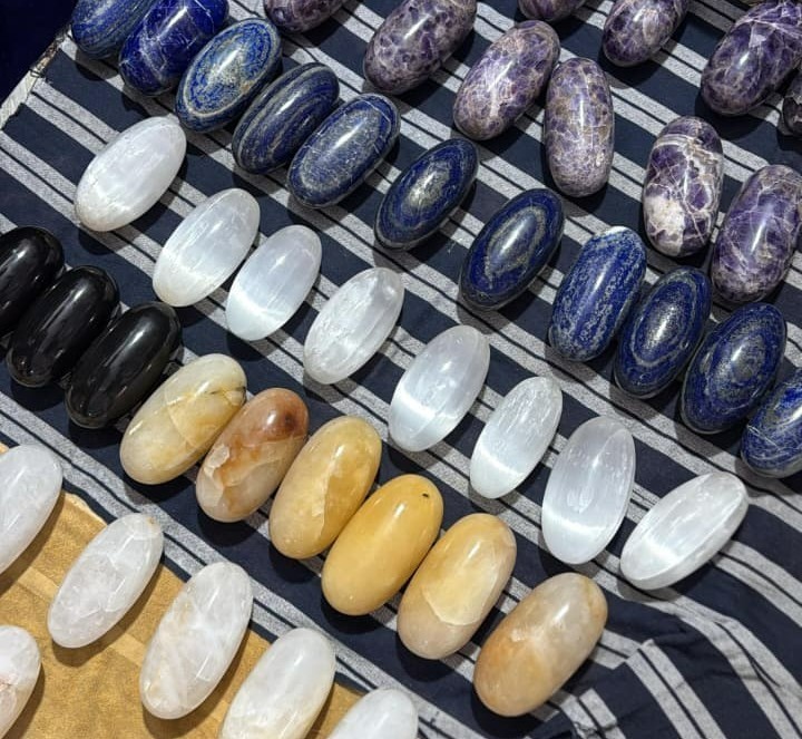 Crystal Stone Healing Hand Carved Lingams Healing Reiki Home Metaphysical Decor