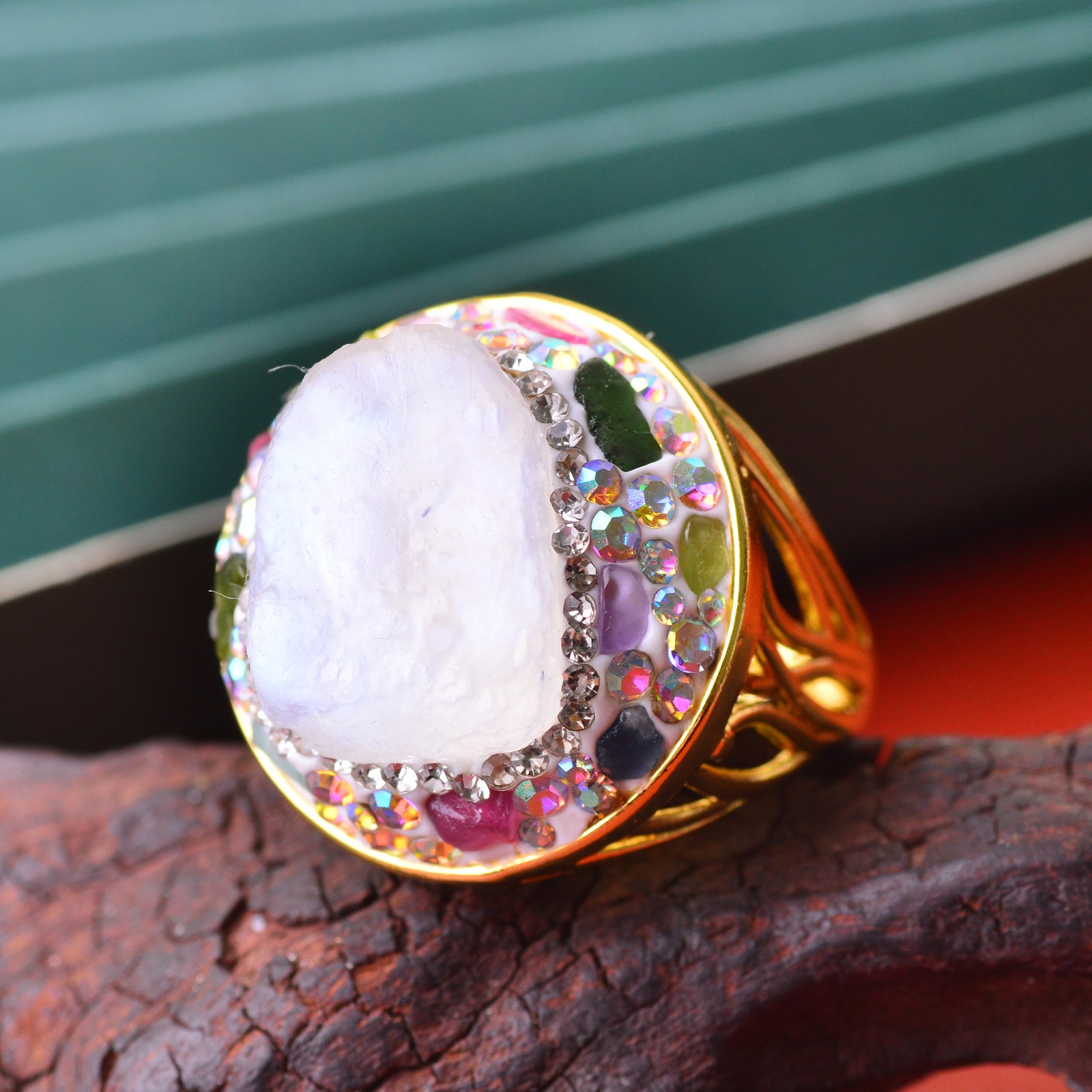 White Moonstone ring alloy inlaid with handmade gemstone jewelry Love Stone