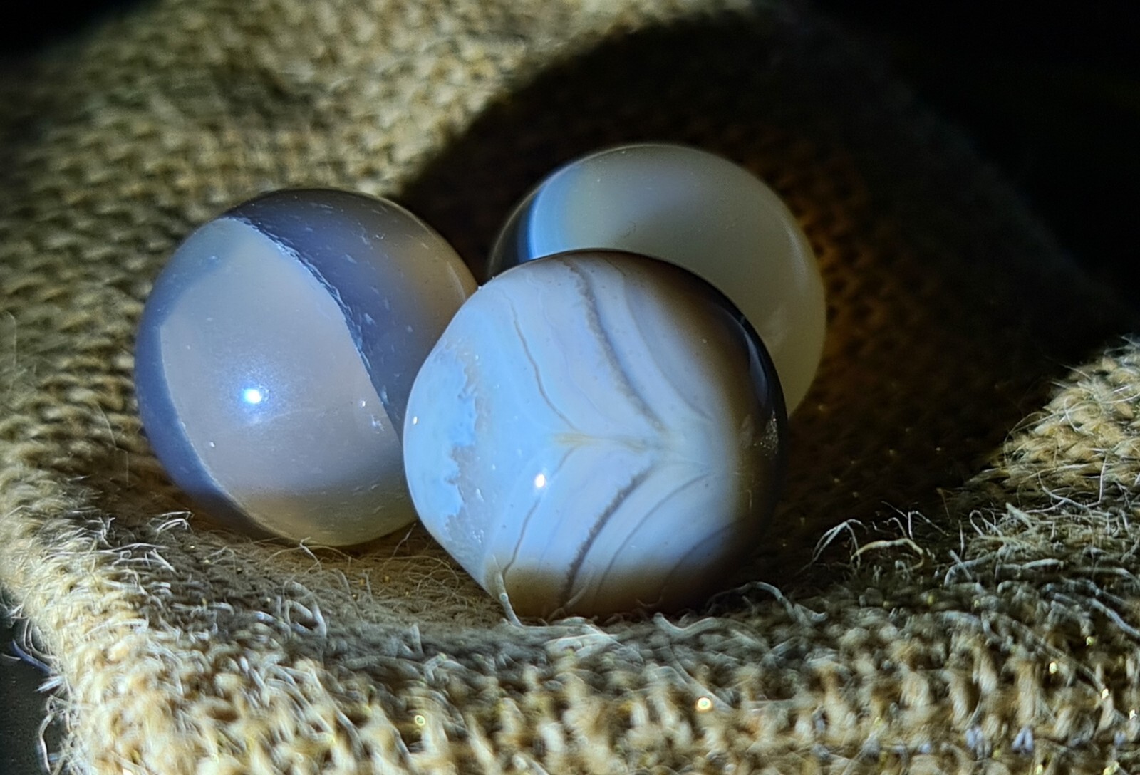Natural Triple Sphere Healing Banded And With Eye Look Agate In Bag