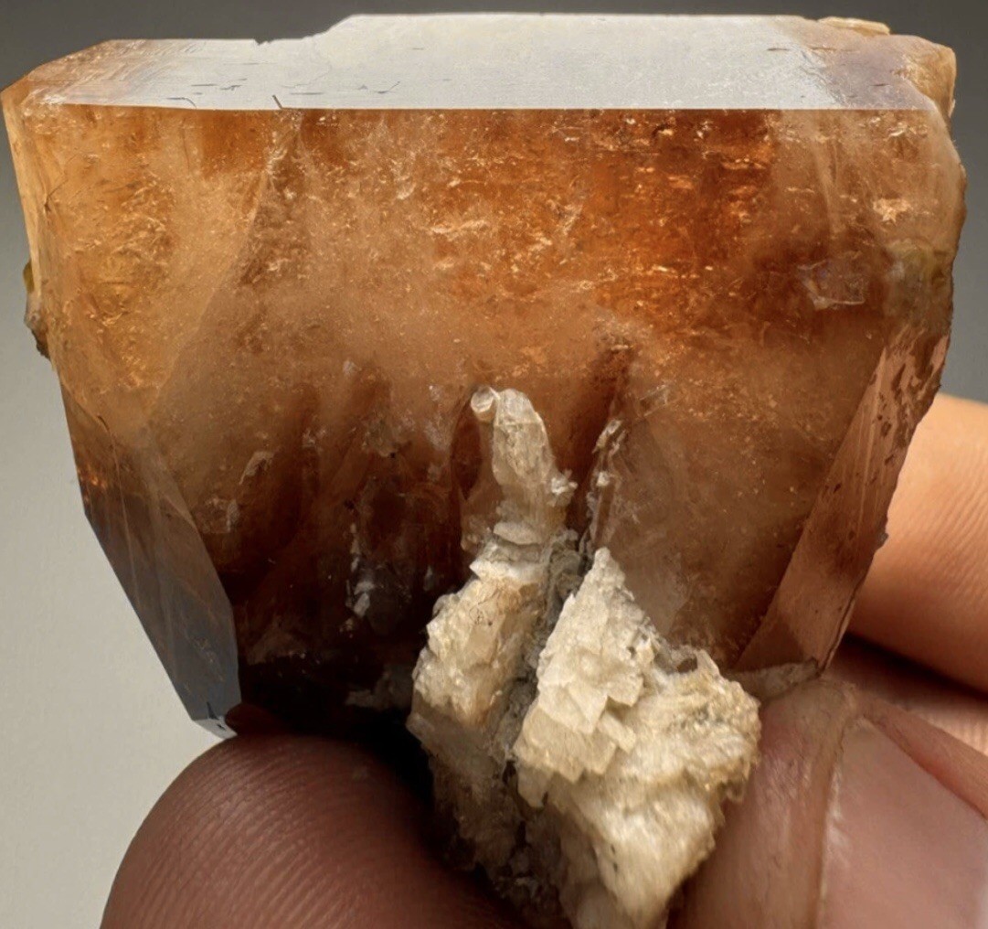 U20711 611ct Extra Large Mystical Imperial Topaz Crystal Raw Natural Rou G2U