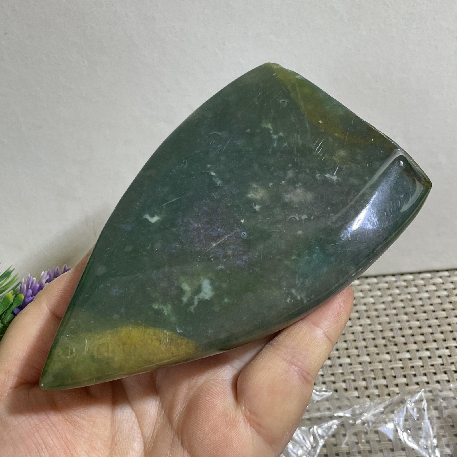 290g Natural agate water grass quartz crystal carving water drop heal #31