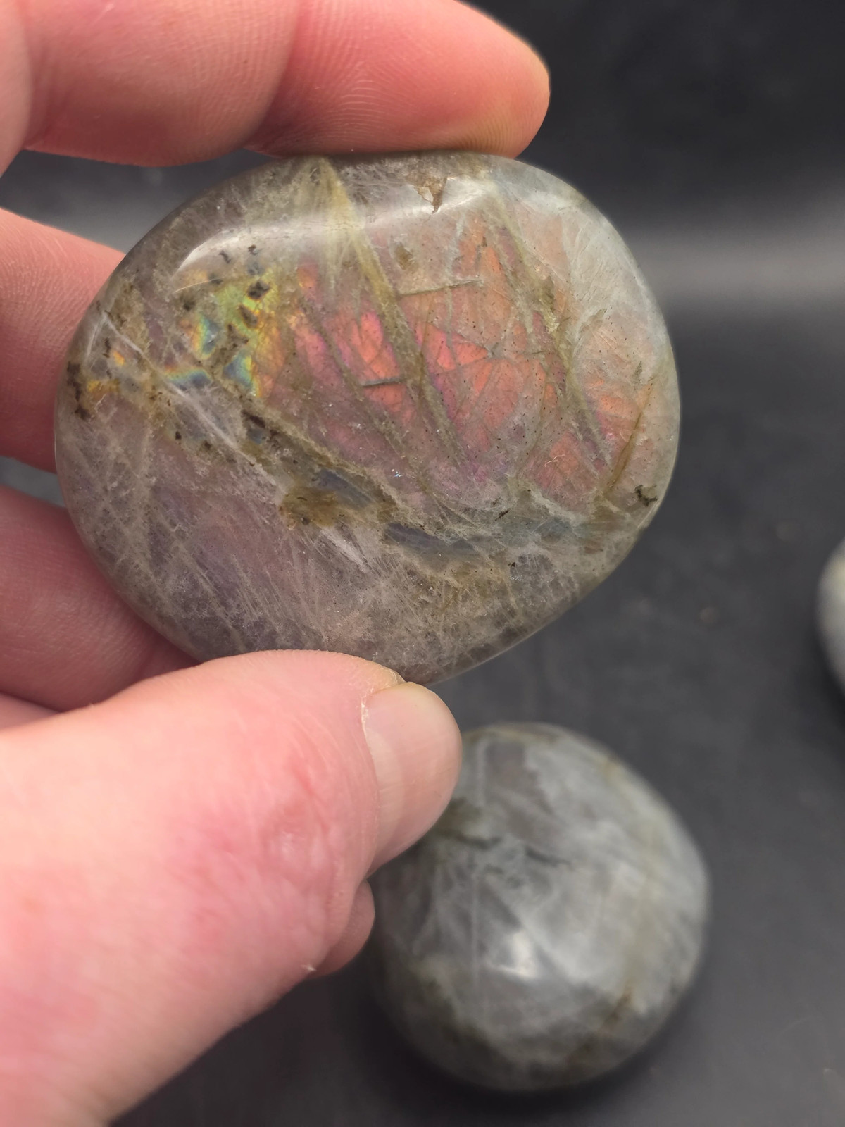 Sunset labradorite palm stone! 1.6 too 2.5 inches
