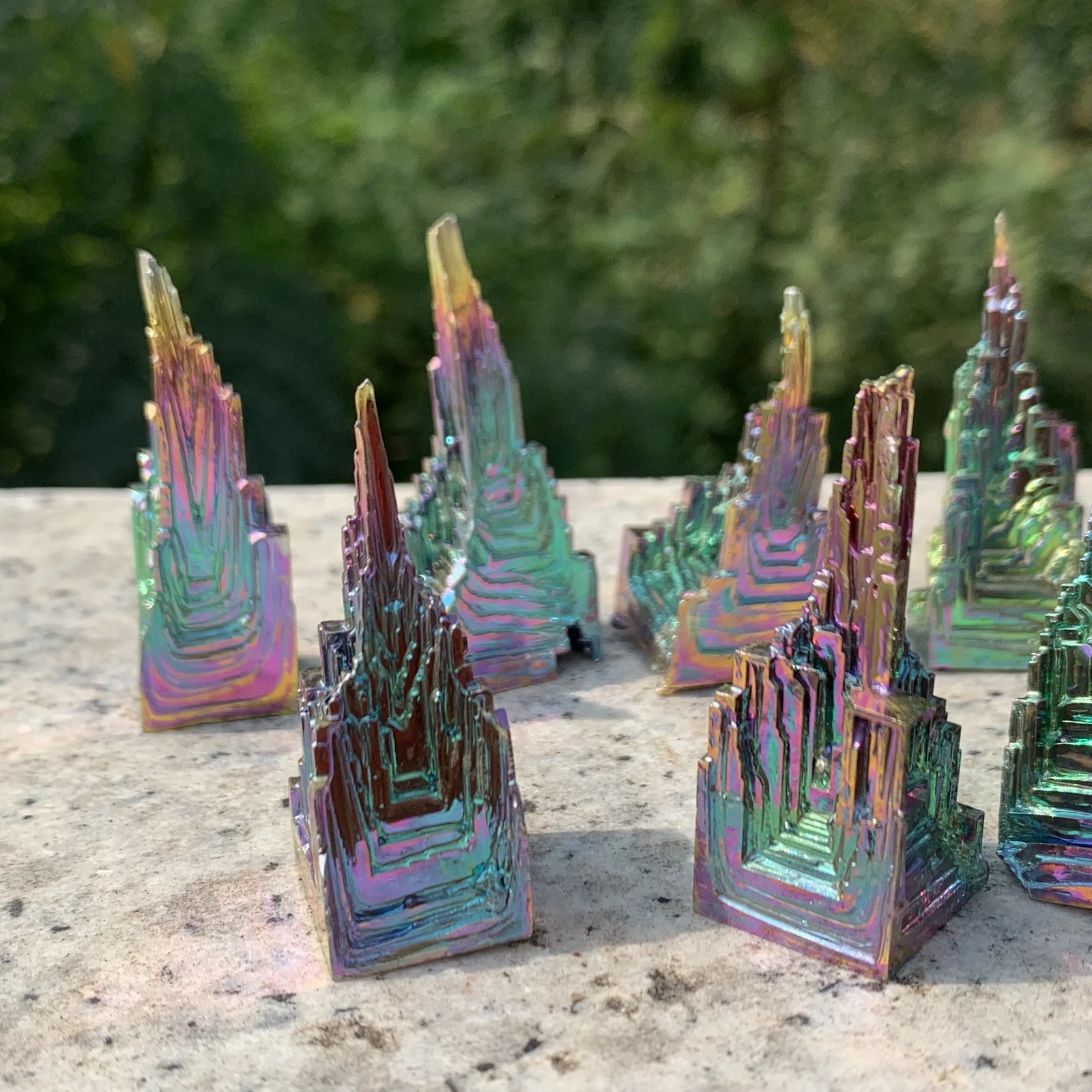 10pcs Natural Rainbow Aura Titanium Bismuth Specimen Crystal Stone Cluster Reik