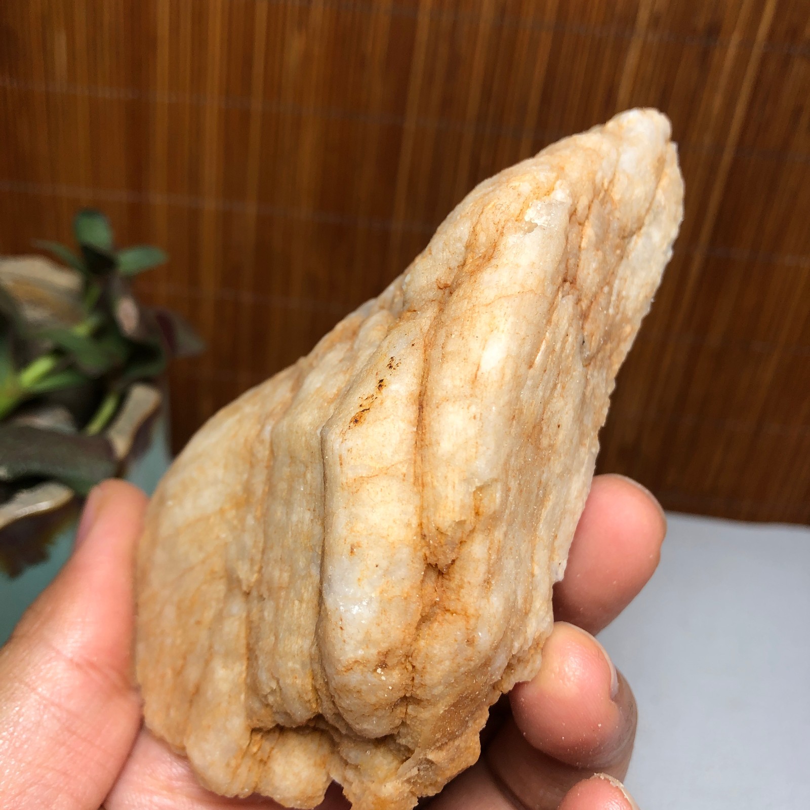 Natural agate Raw cut Crystal Geode rough original Specimens 109g A1790