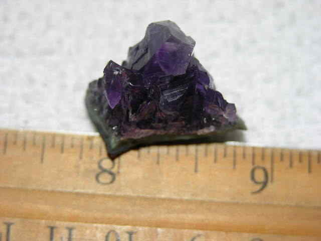 Amethyst crystal cluster grape jelly saturation smaller jewelry-sized 1″ K83