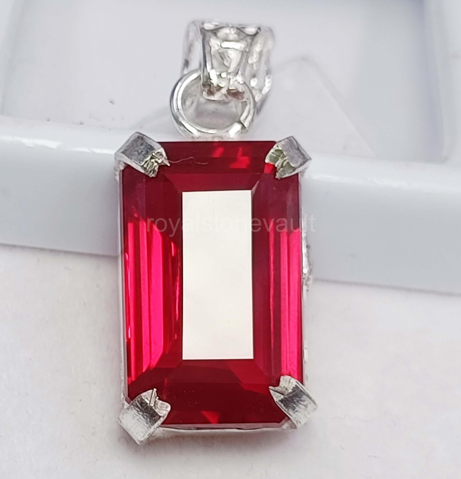 IGL Certified Natural 42 Ct Red Ruby Pendant Emerald Shape 925 Solid Silver 5OSQ