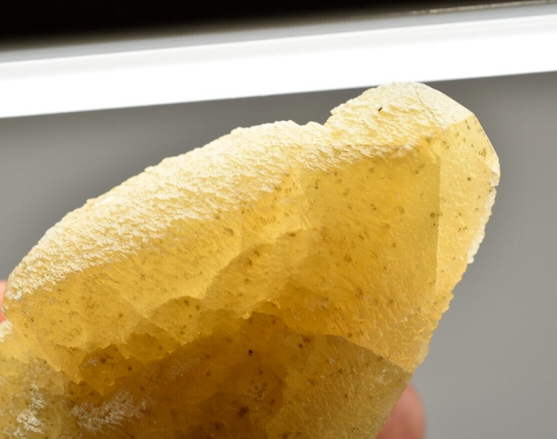 286g Unique Calcite – Wayne Co., Missouri