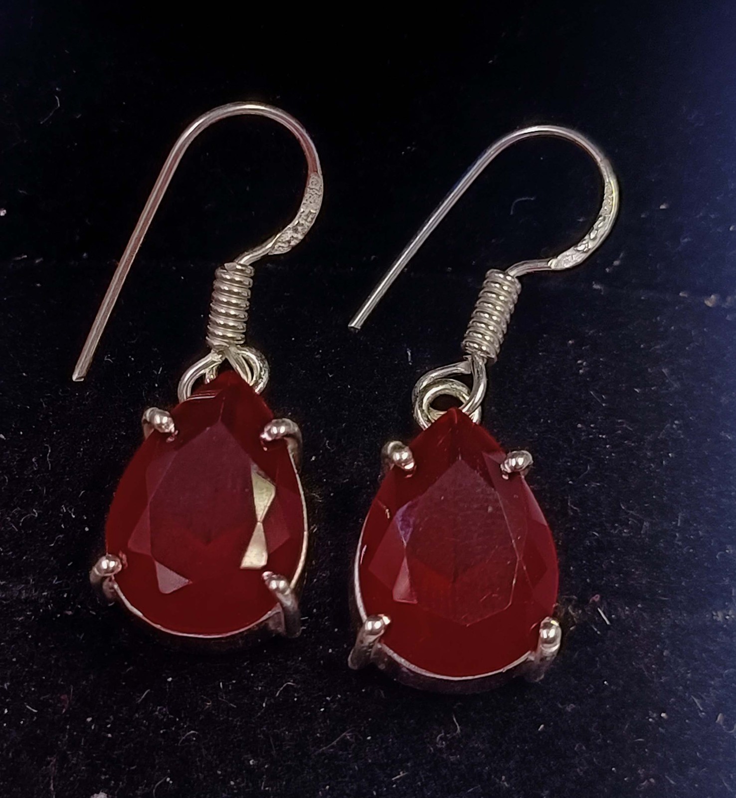 Mind Blowing 17.60 Ct Red Ruby Earrings Pear Shape 925 Sterling Silver IGL 6MHI