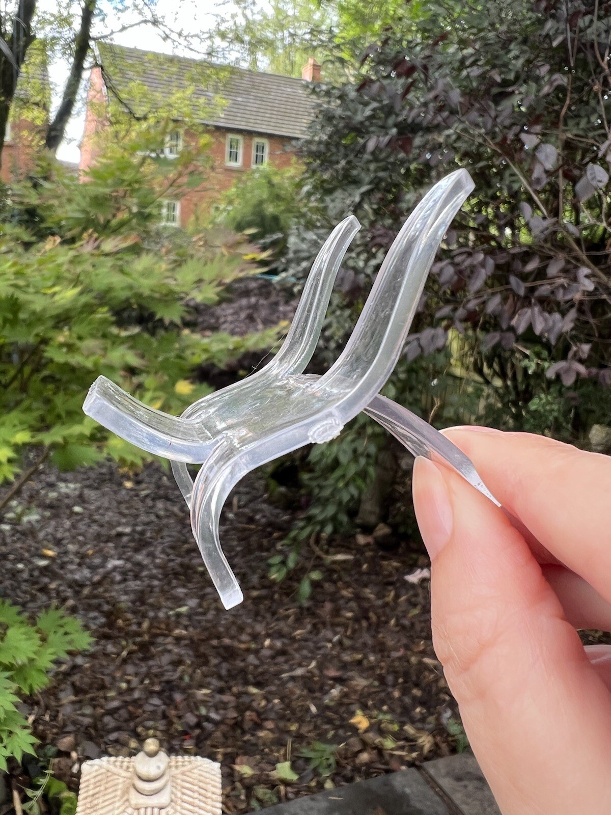 Plastic Crystal Stand Display for Hearts Slabs Slices x 2 4.3cm