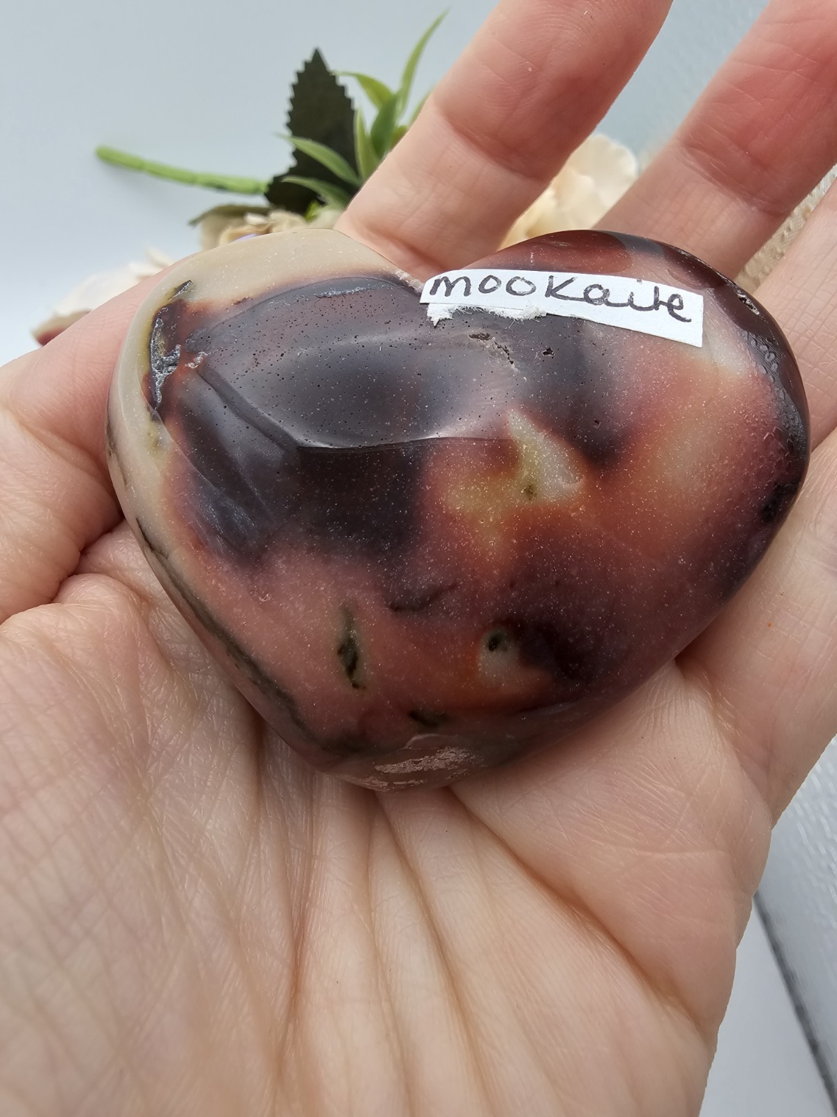✨️SALE✨️ Red Multicolored Mookaite Crystal Carved Heart Palm 5.8cm 103g Jasper