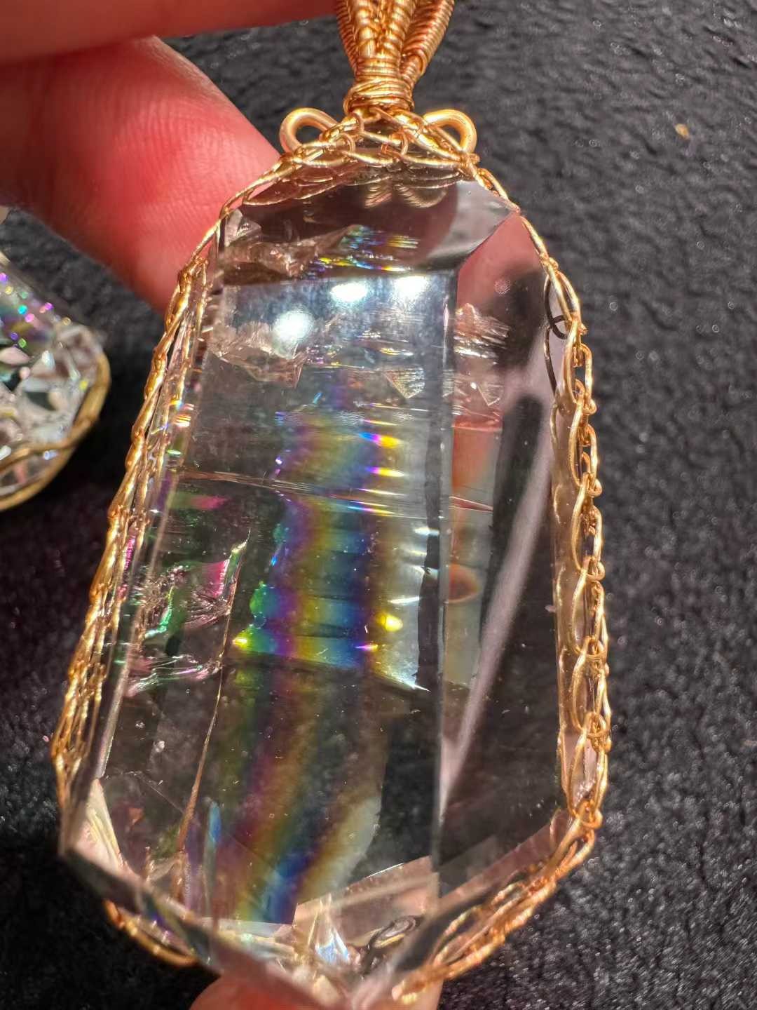 1pc A++ Natural Rainbow White Quartz Crystal Pendant Reiki Healing Gift