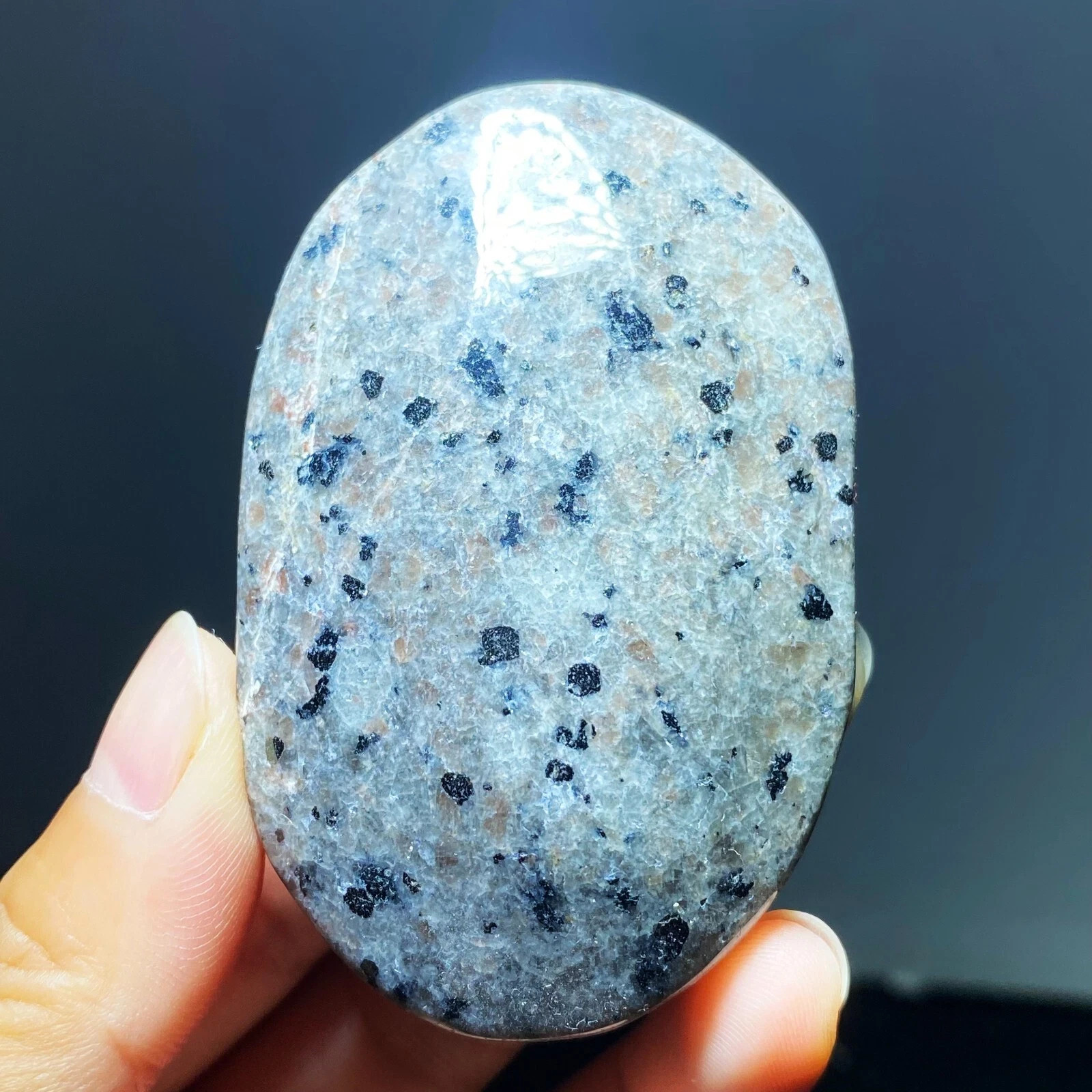 2025HOT! Yooperlite Palmstone UV Reactive Fluorescent Glowing Fire Rocks Stone