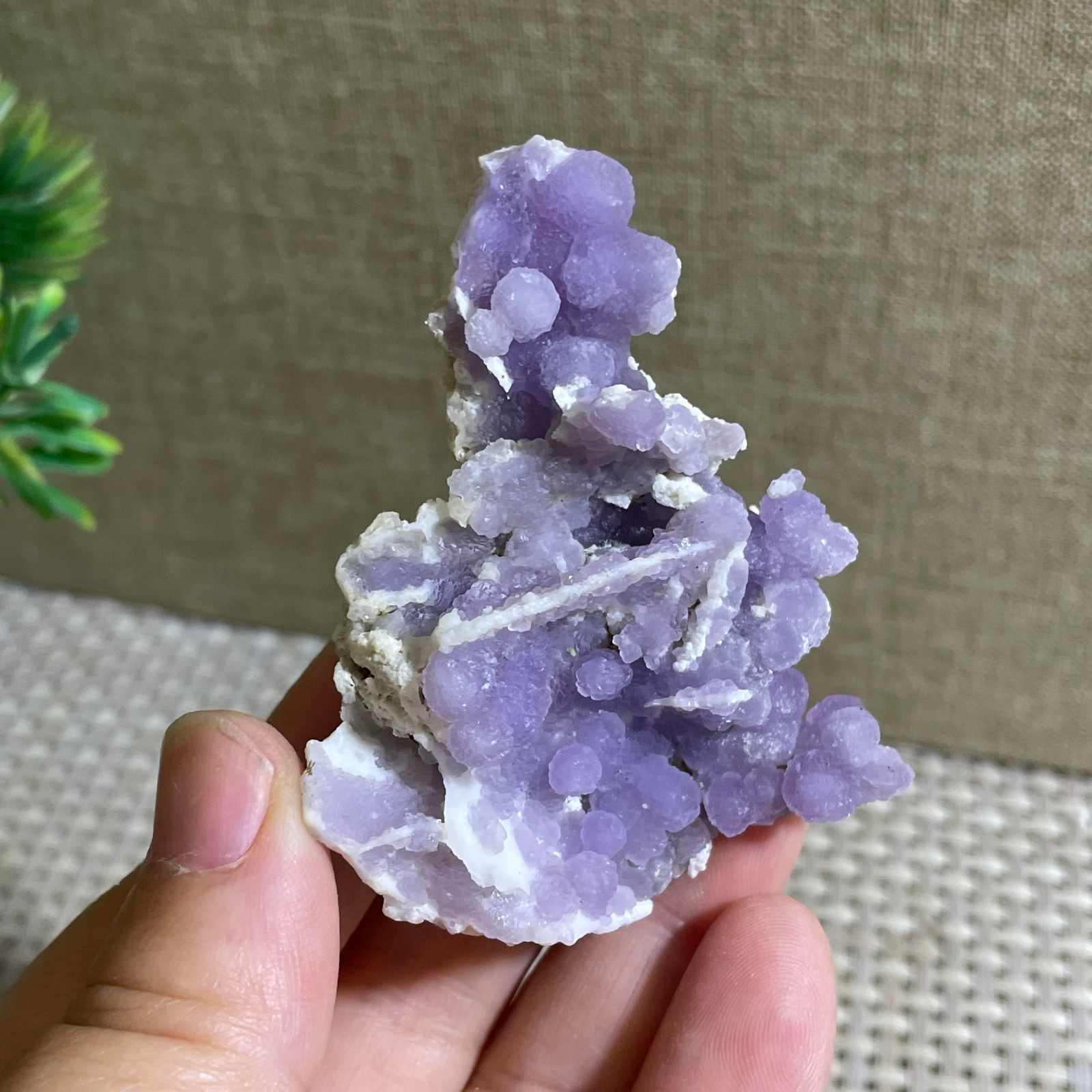 37g Purple stone, grape agate, quartz crystal, granular mineral