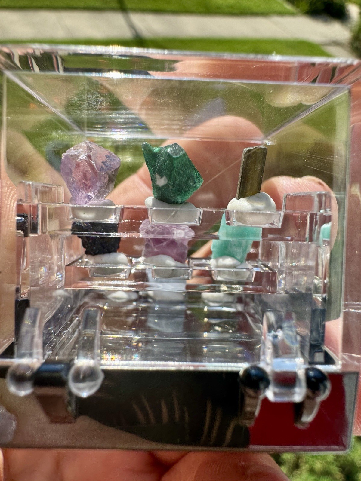 Collection If 9 Mini Specimens In Perky Box. See Stones In Description