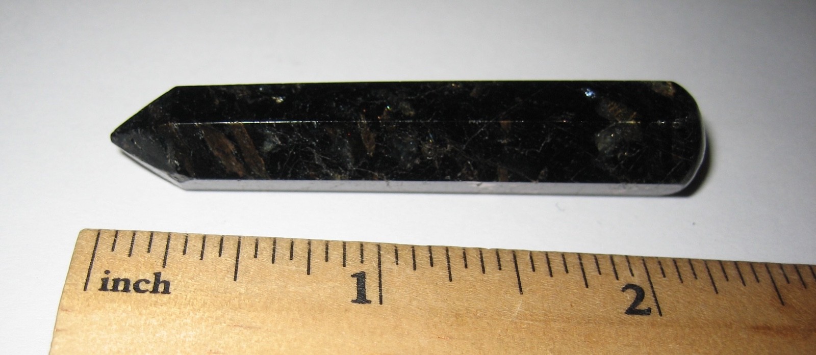 60mm RARE! POLISHED NATURAL AUTHENTIC NUUMMITE STONE WAND GREENLAND 16grams *2