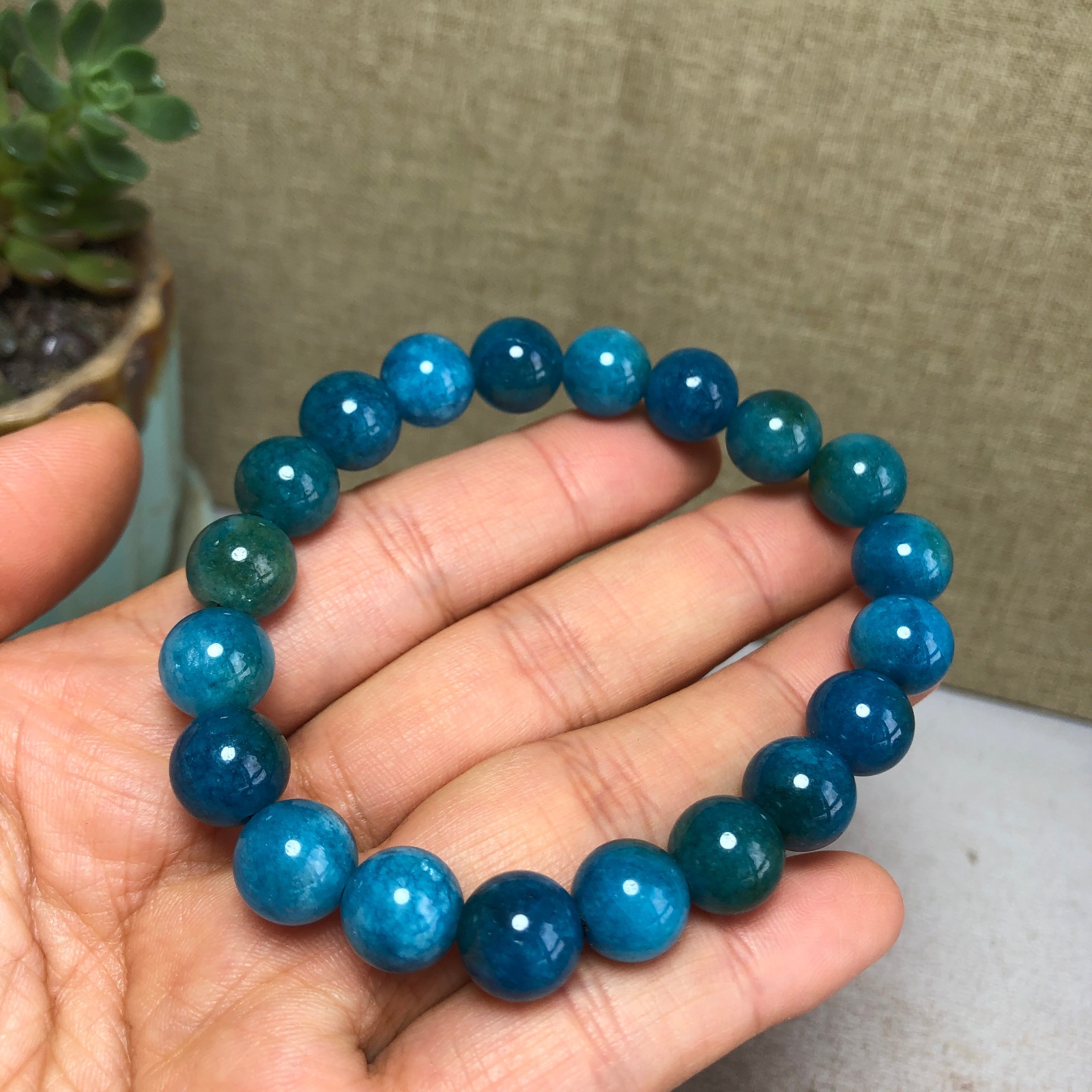 10mm Natural apatite semi-precious stone Crystal chain beads bracelet 31g A4765