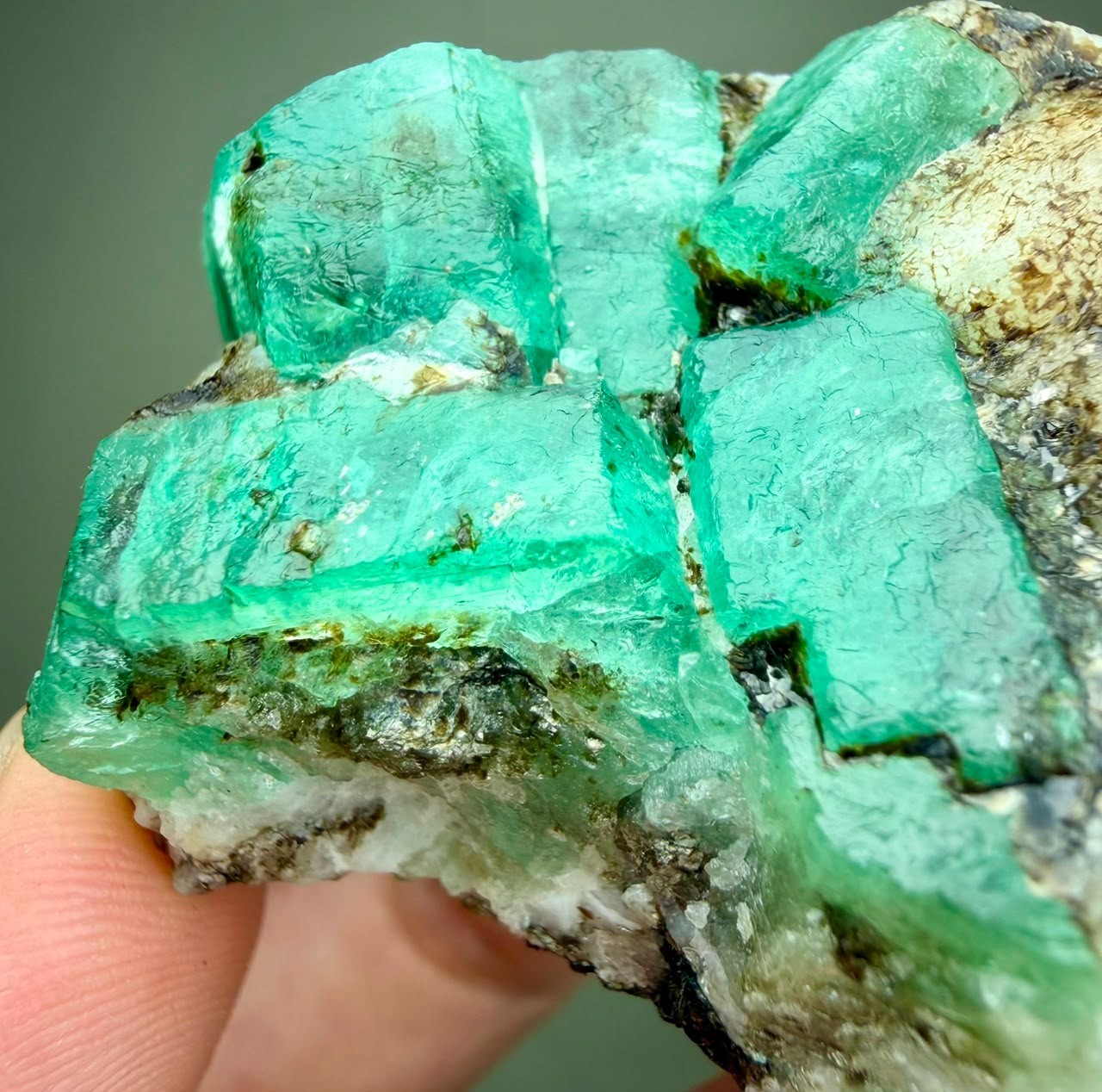 446 Ct ,Full Terminated Natural Green Emerald Crystals Bunch on Matrix, KPK Pak