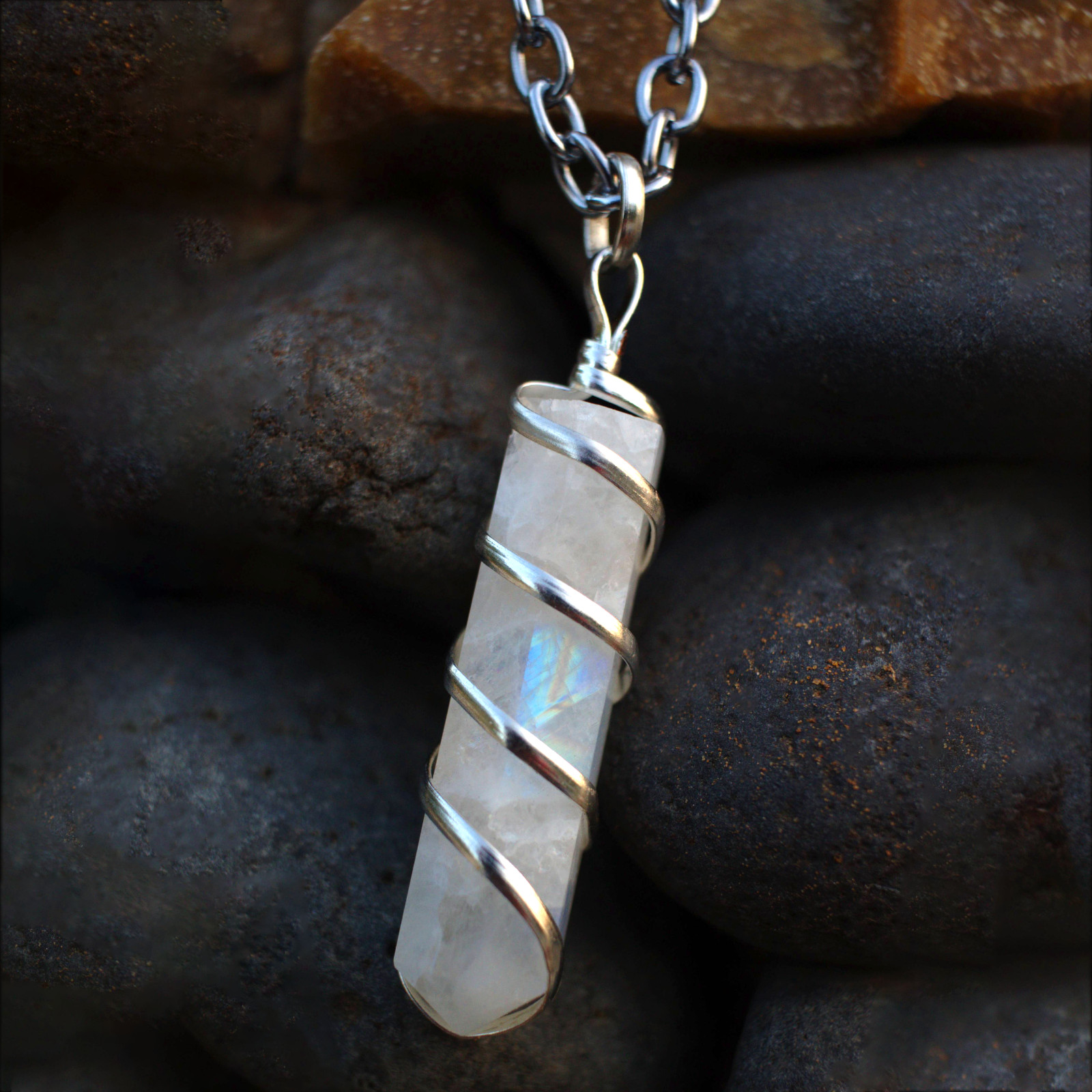 Rainbow Moonstone Healing Crystal Necklace – Lunar Pendant Balance, Inner Light