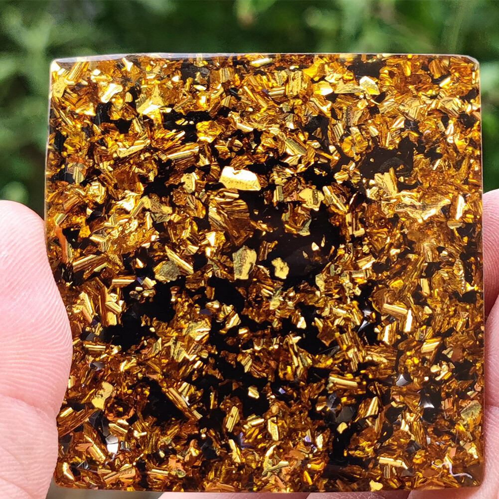 US 1 Pack Orgonite Pyramid Amethyst Peridot Healing Crystal Energy Orgone EMF