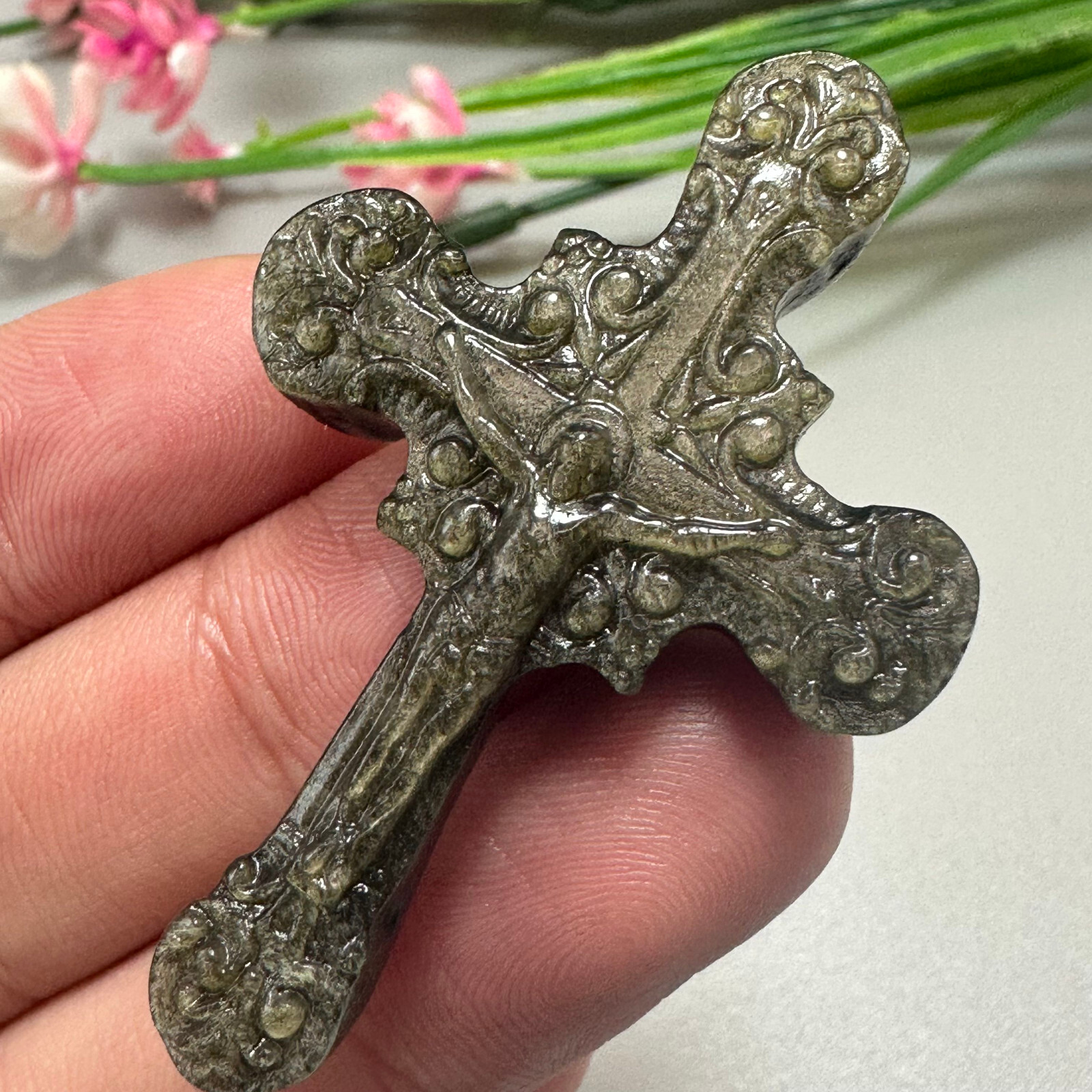 Natural Gold Obsidian Christianity Cross Quartz Jesus Crystal Reiki Healing 1PC
