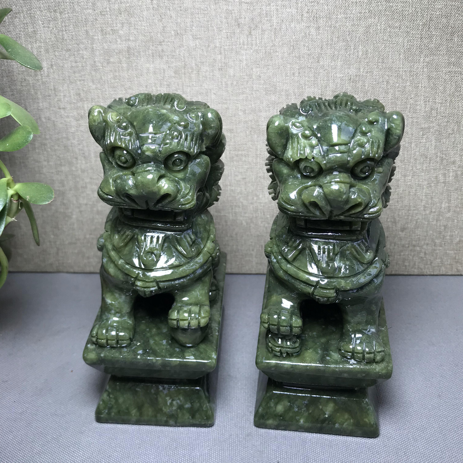 2.25kg Natural Afghanistan Jade Carving lion Statue Protecting the family 155mm