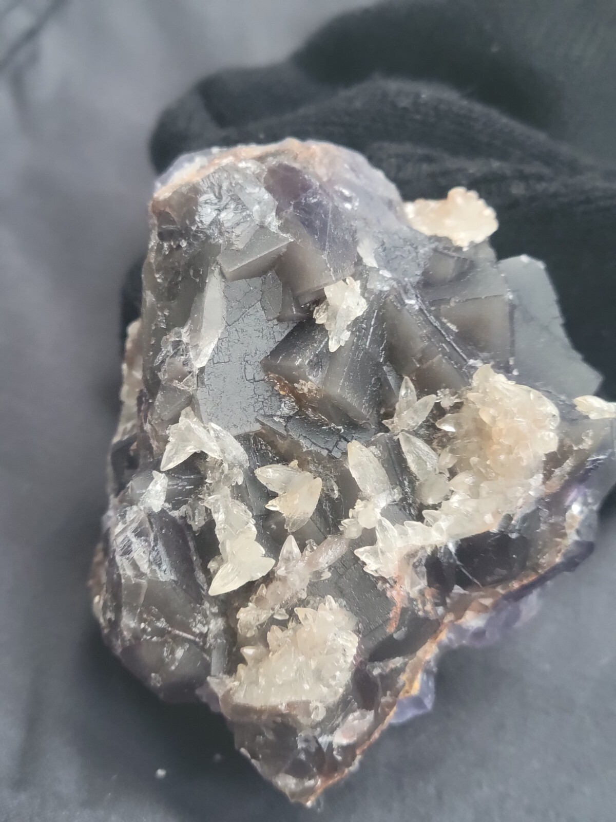 269g Beautiful Purple Cubic Fluorite Quartz Crystal Cluster Mineral Specimen
