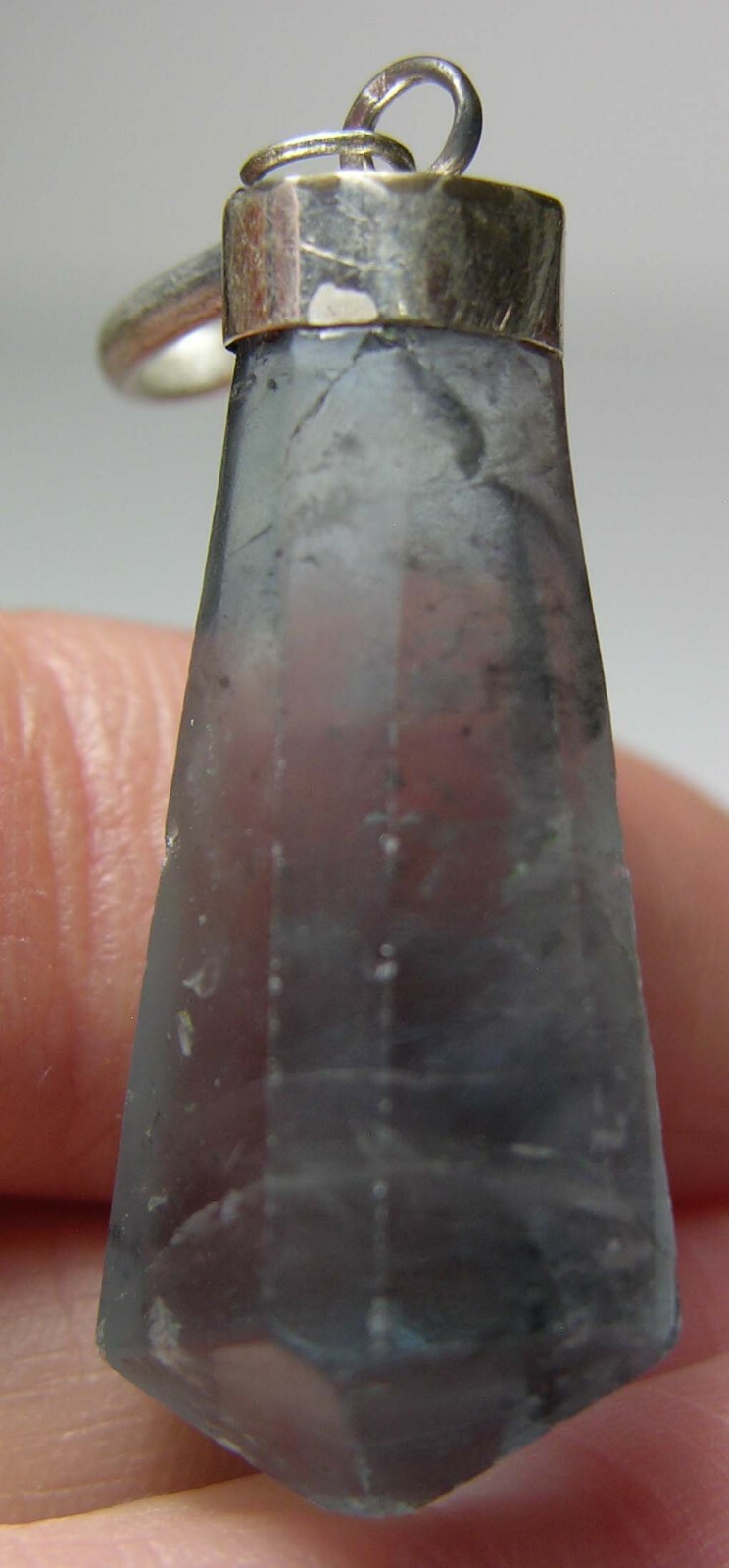 #7 Pakistan 35.90ct 100% Natural Blue Fluorite Crystal Pendant 7.15g 30.00mm