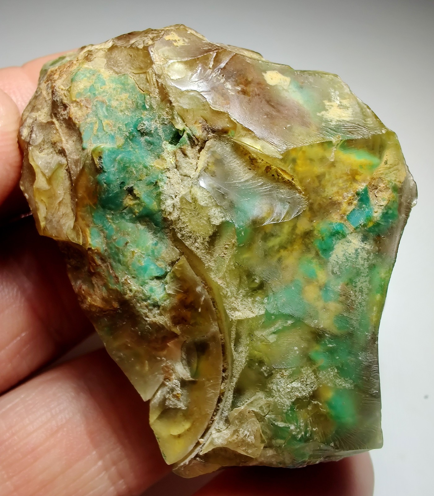 Peruvian Opal, great colors, beautiful specimen. Peru. 54 grams.