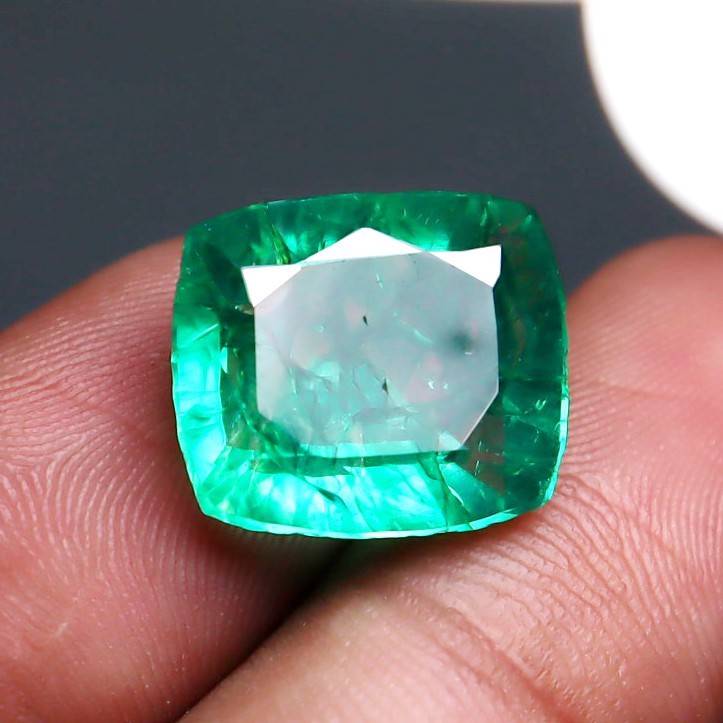 Natural Green Emerald 9.90 Ct Cushion Cut Certified Colombian Loose Gemstone