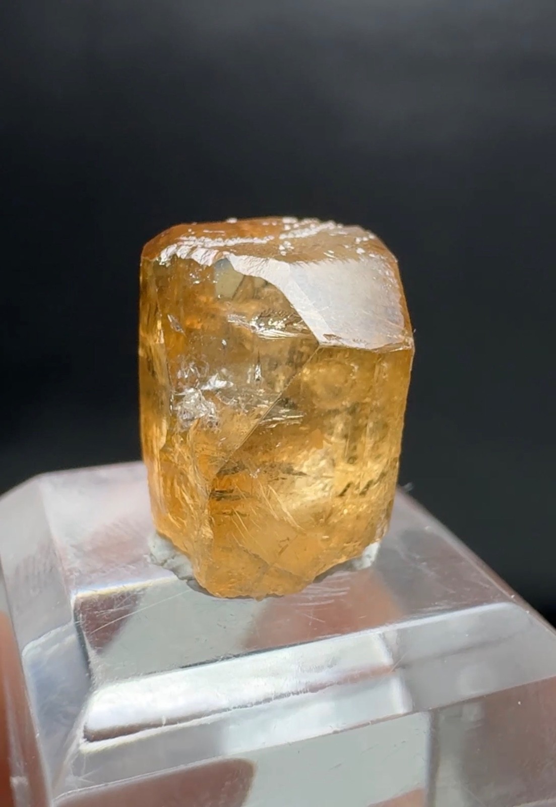 27 carats, Topaz crystal perfect terminated- origin Skardu Pakistan