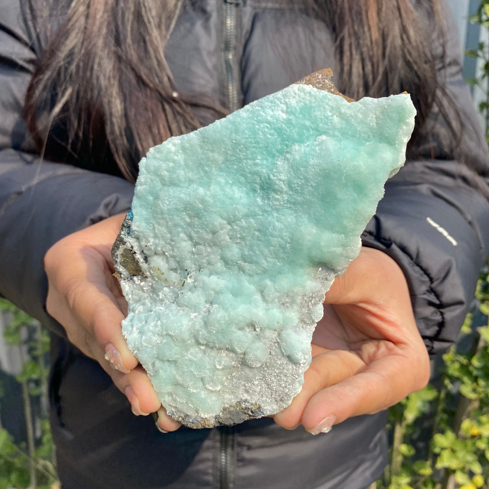 437G Natural Clear Blue-vein Crystal stone Rare Mineral Specimens China