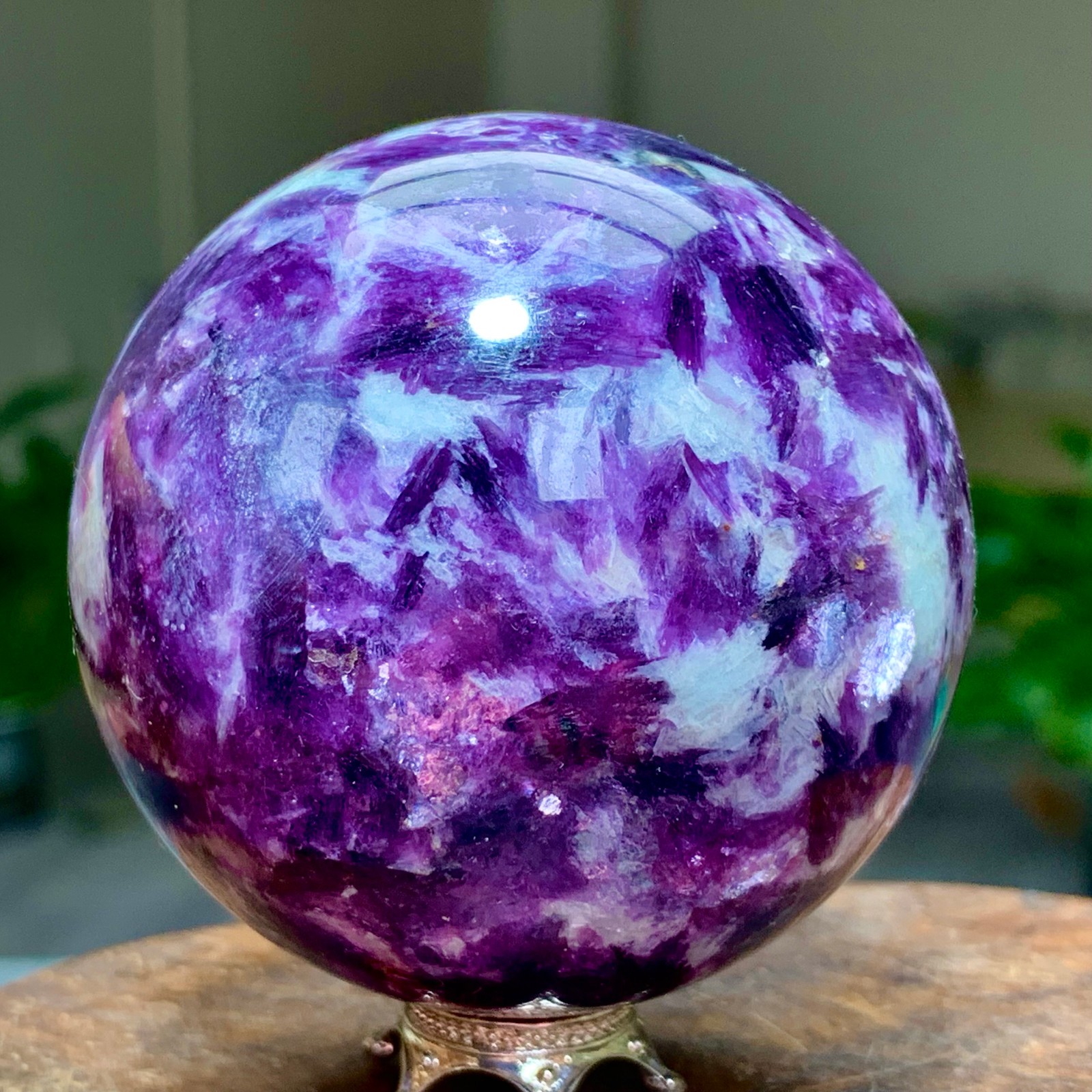 297G Natural Beautiful Purple Lithium Mica Crystal Spherical Mineral Sample