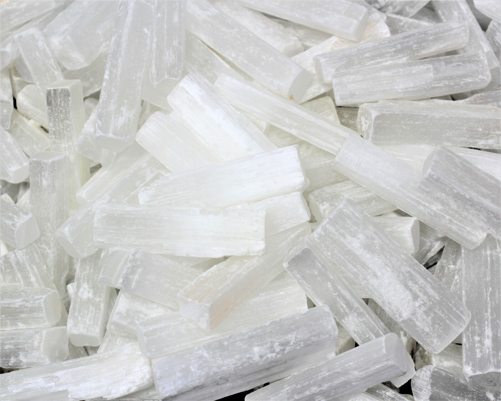 2.5″ – 3″ Selenite Logs Crystal Sticks Wand Blade 1 lb Bulk Wholesale Lot