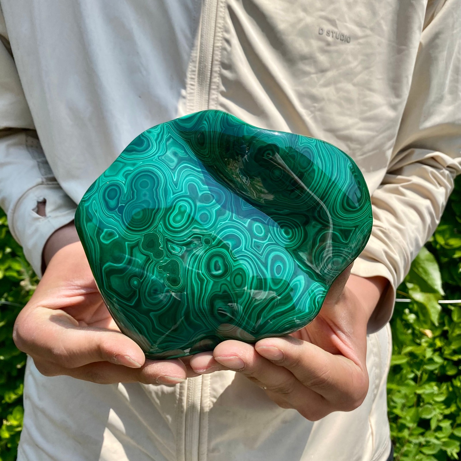 3.08LB Natural glossy Malachite transparent cluster rough mineral sample