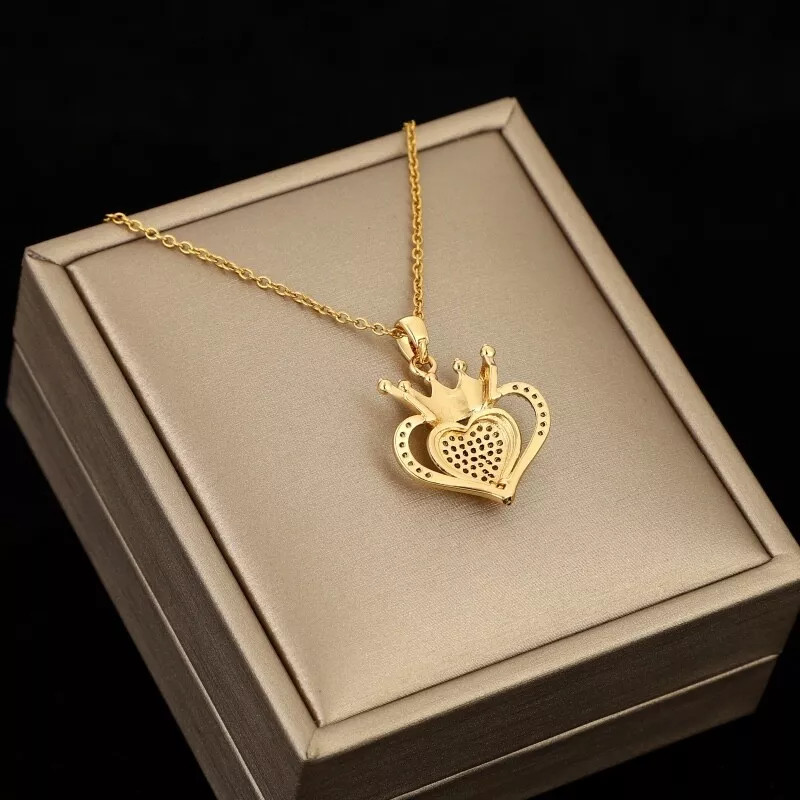 Women’s Fashion Jewelry Cubic Zircon Gold Heart Crown Pendant Necklace 1PC