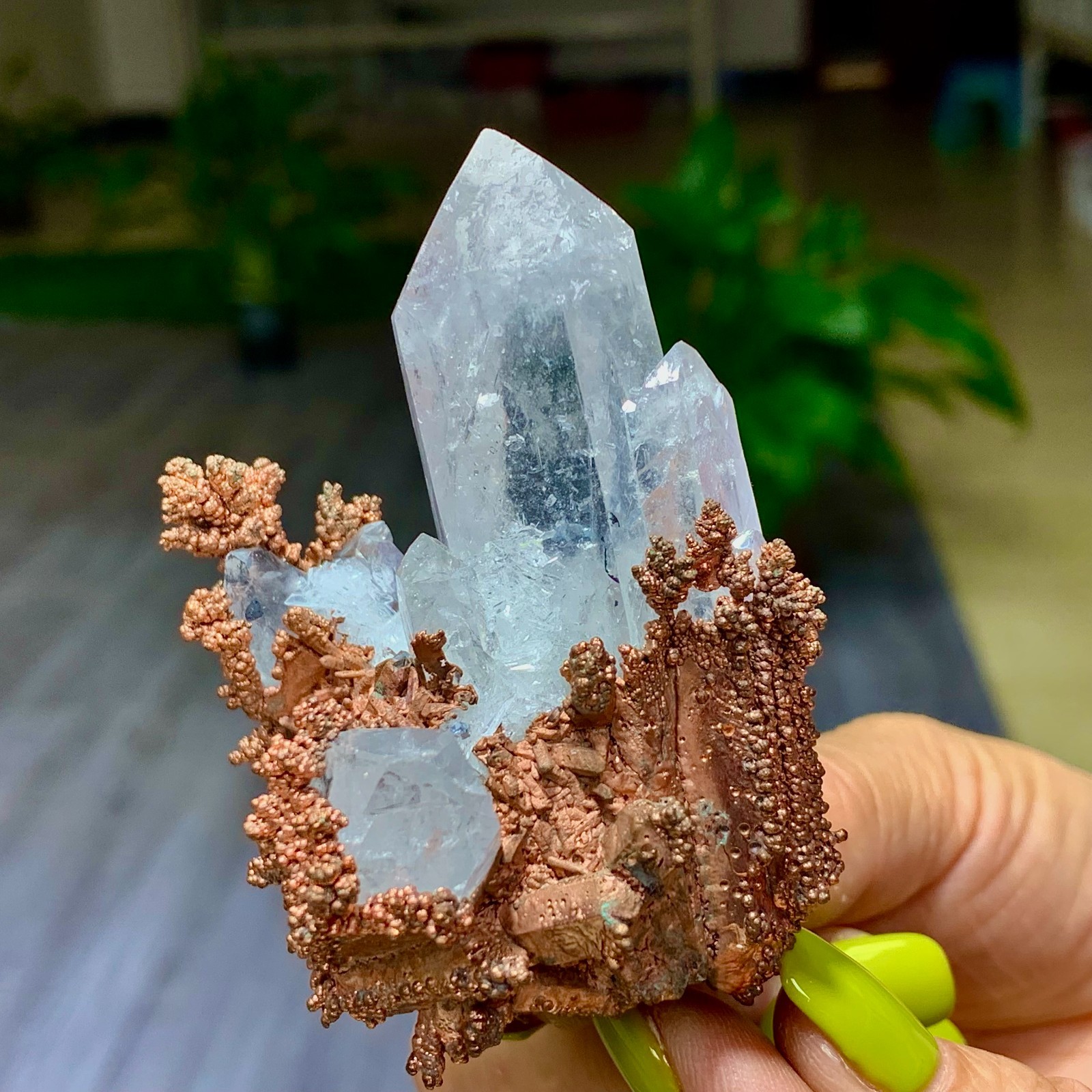 148G Rare iridescent Native Copper with white quartz crystal mineral-symbiosis