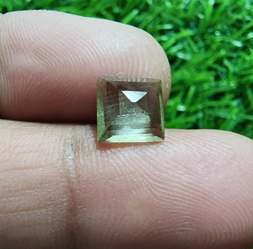 A+ Aquamarine Heliodor Faceted Loose Gem 2.15 Ct Square Cut Natural Stone