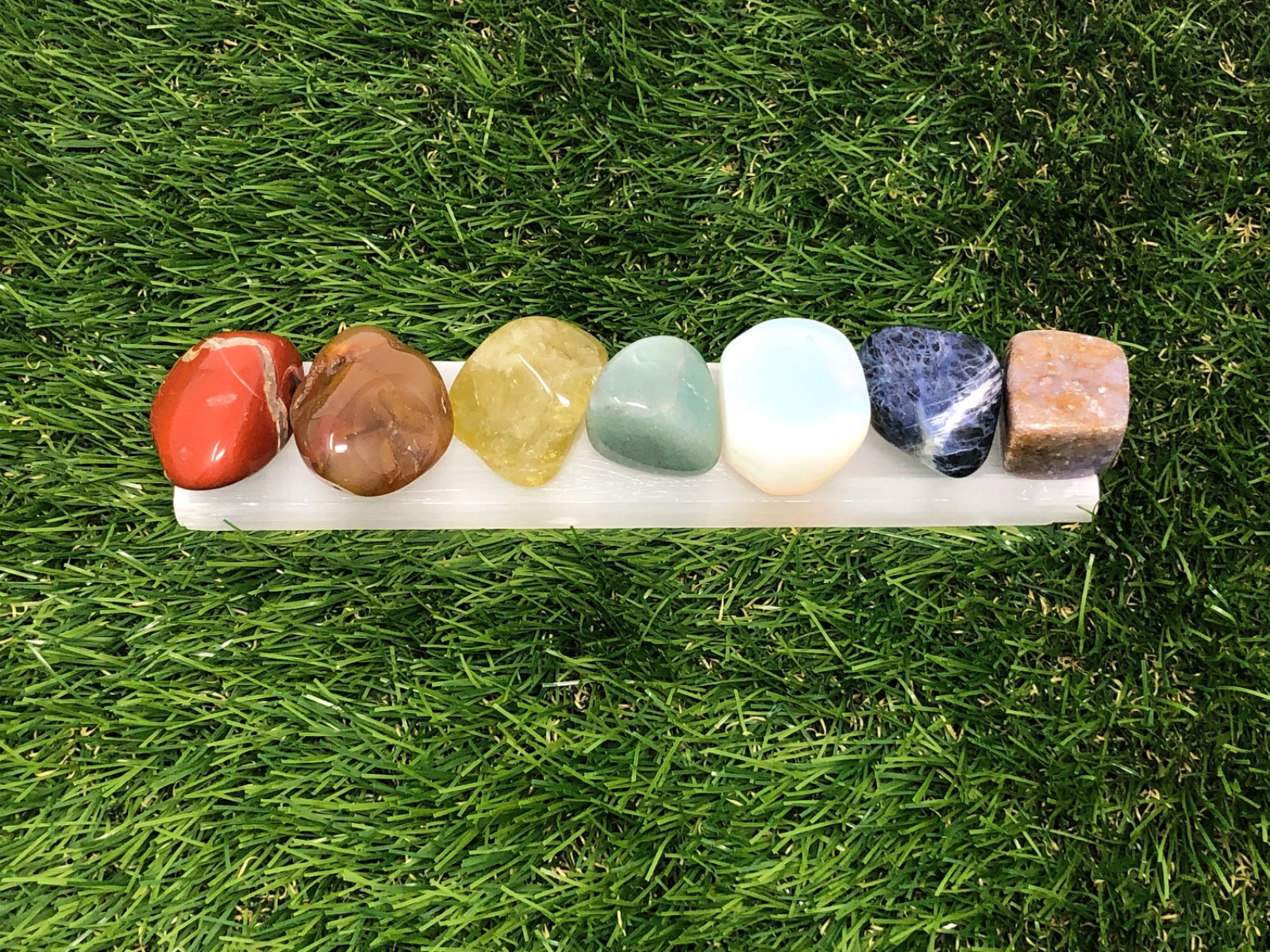 7-Chakra Crystal Set, Raw and Polished Stones, Selenite Satinspar Plate
