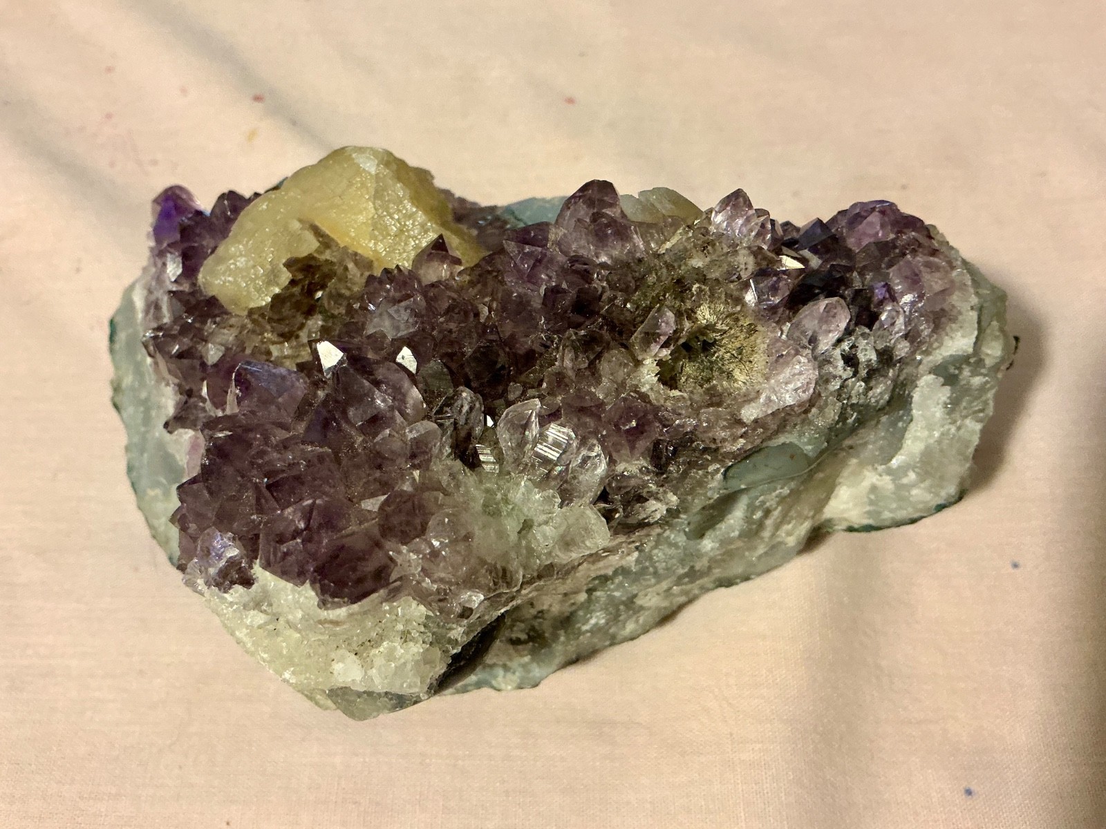 amethyst stone 925 g natural stone