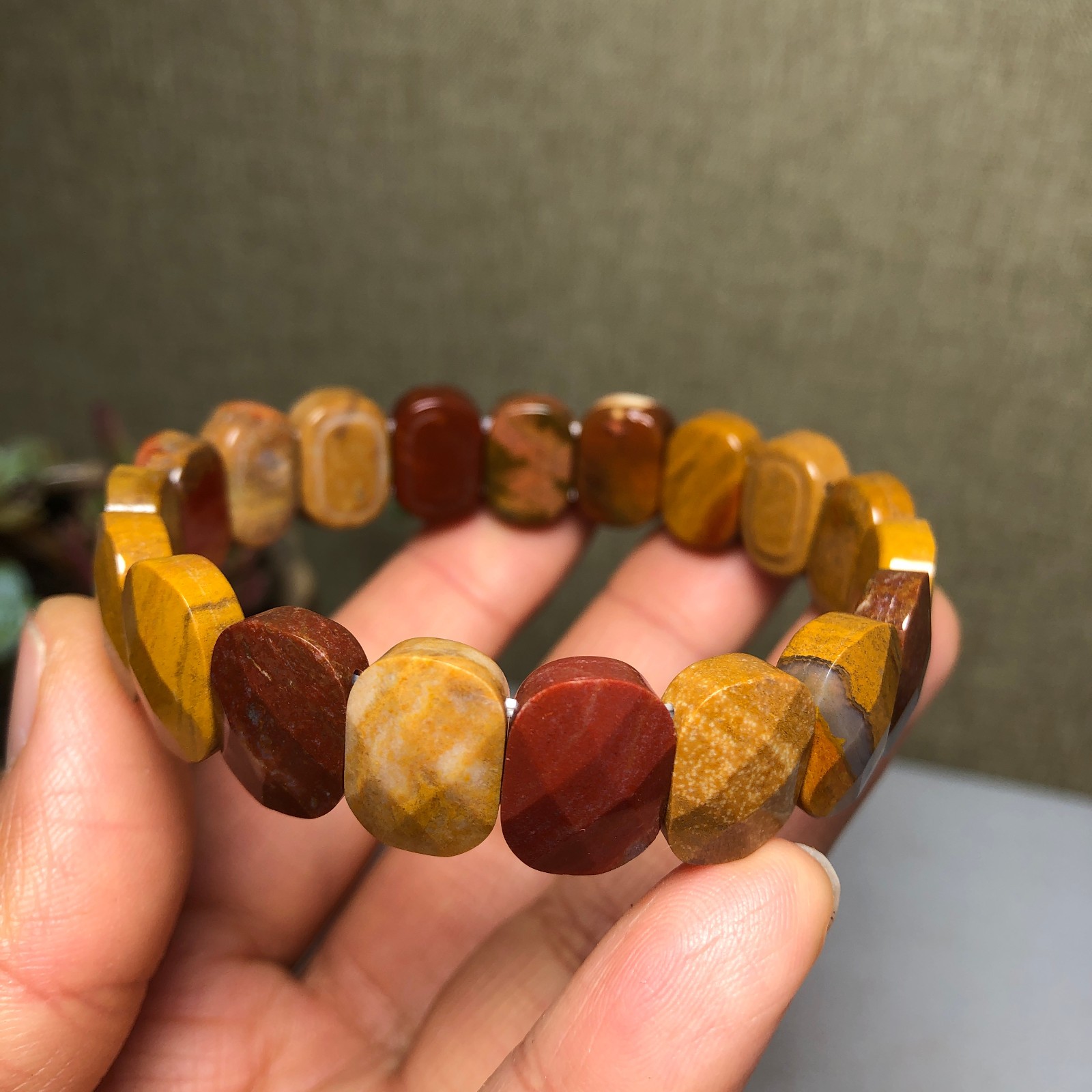 Natural egg yolk stone Crystal Quartz chain aspect beads bracelet 30g A3184