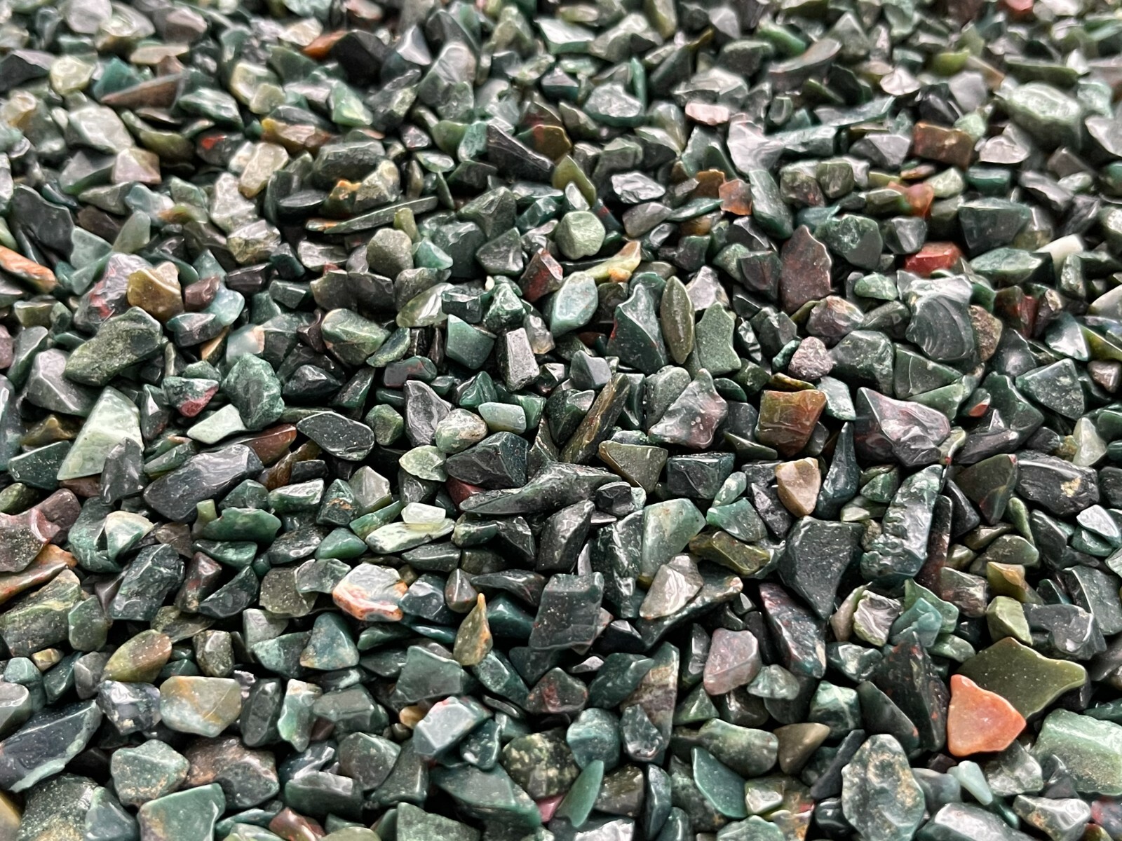Grade A++ Bloodstone Semi Tumbled Gemstone Mini Chips 5 – 8mm,Wholesale Bulk Lot