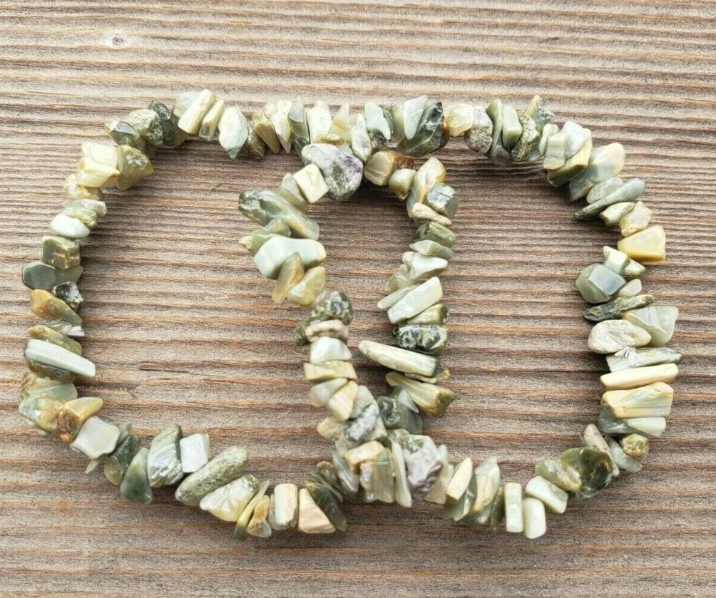 NATURAL CHRYSOBERYL STONE GEMSTONE STRETCHY CHIP BRACELET
