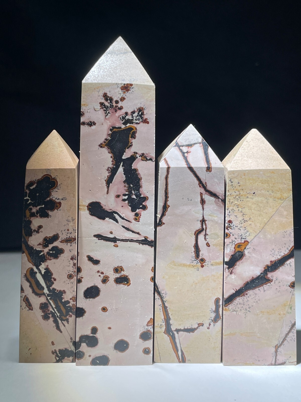 Natural traditional Chinese painting stone tower