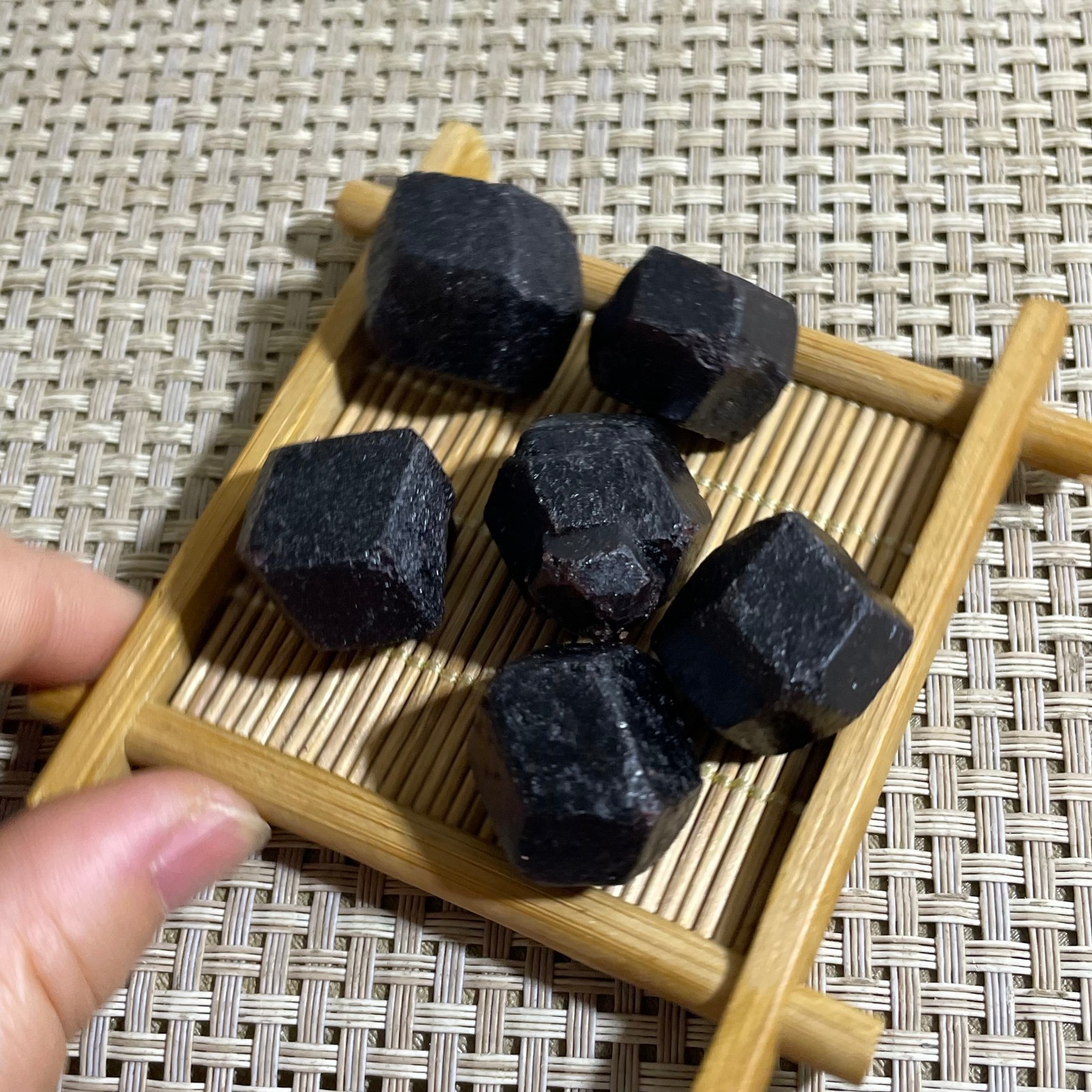 6pcs RED Garnet Crystal gemstone rough stone mineral specimen 102g