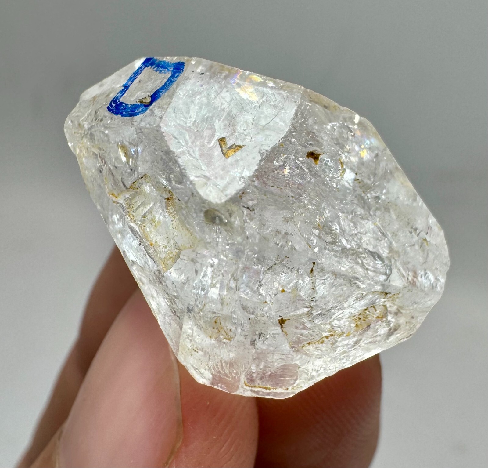 50 Carat Top Diamond,Quartz with moving Bubble Inside From Baluchistan Pakistan