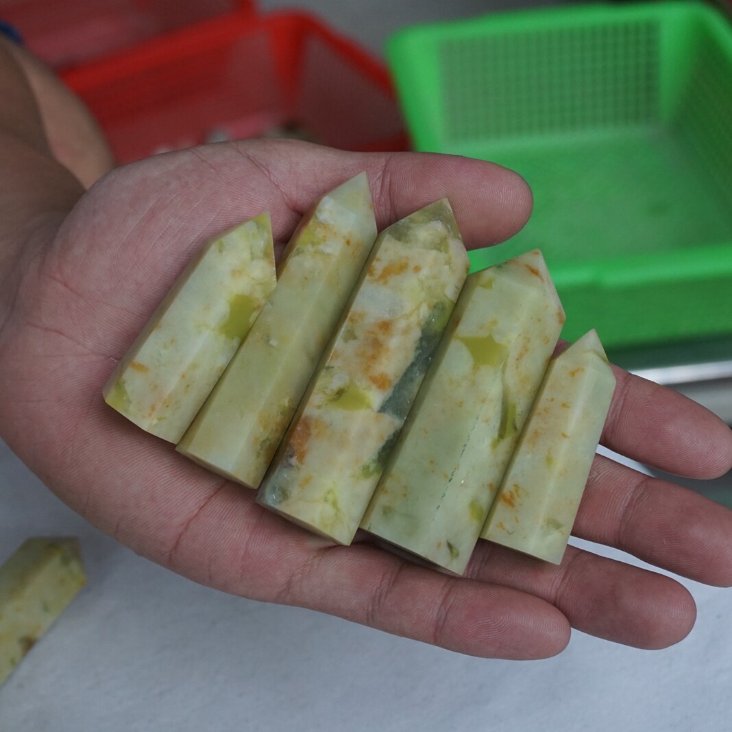12 Pieces 1kg Natural Yellow Jade Crystal Tower Point Obelisk Polished Healing