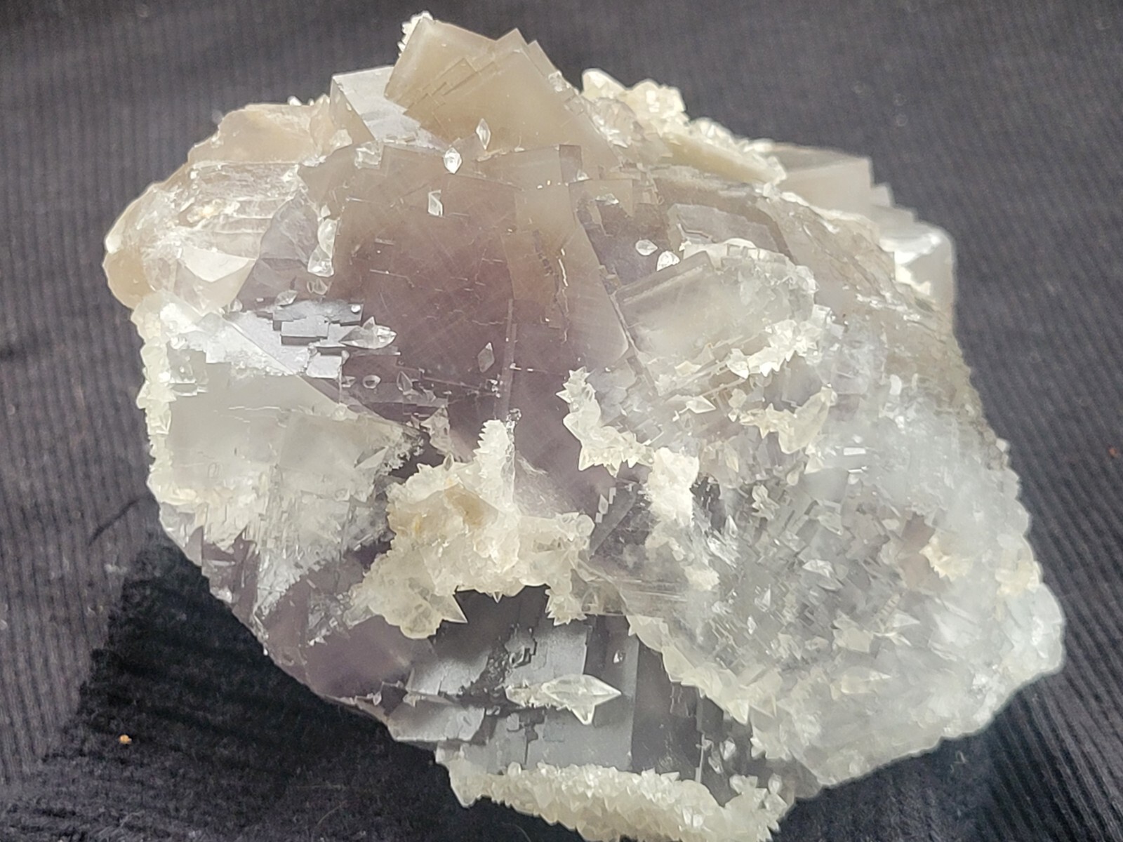 736g Beautiful Purple Fluorite Quartz Crystal Cluster Mineral