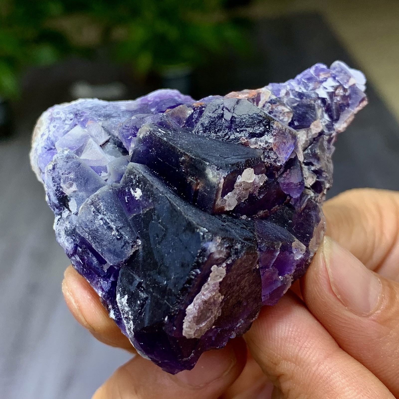 100G Rare transparent purple cubic fluorite mineral crystal sample/China